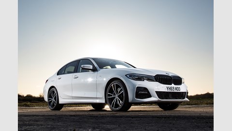 BMW 330e review 2019