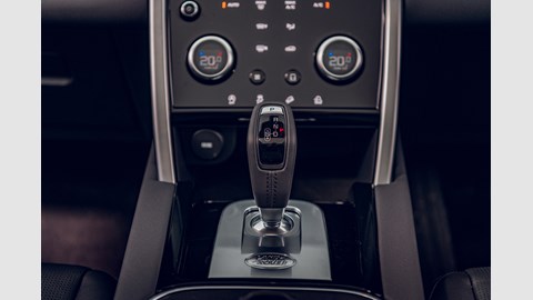 Land Rover Discovery Sport 2019 facelift, automatic gearbox
