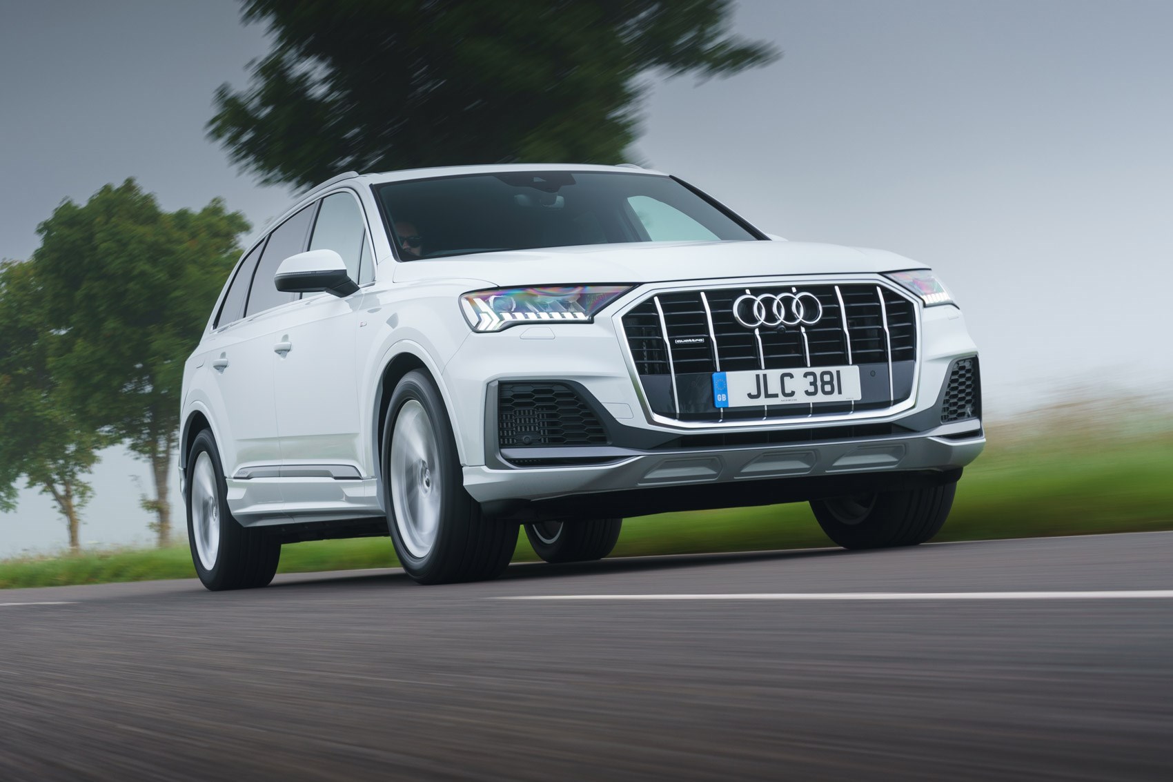 Audi Q7 TFSIe hybrid review | Magazine