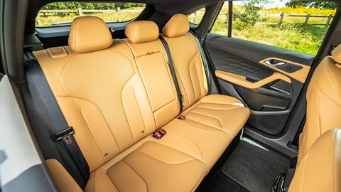 MG HS rear seats