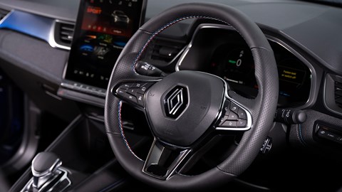 Renault Captur (2024) interior