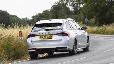 Skoda Octavia Estate review on CAR magazine