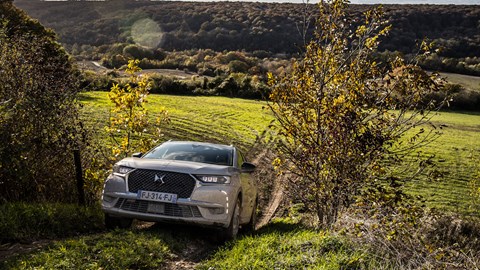 DS7 Crossback E-Tense: hybrid comfort