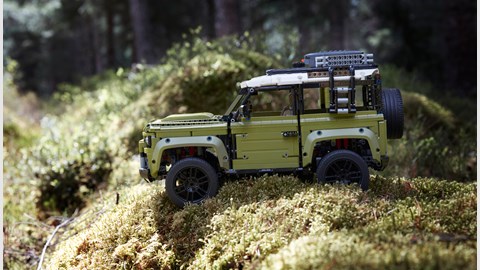 Lego Defender (2019) hands-on review