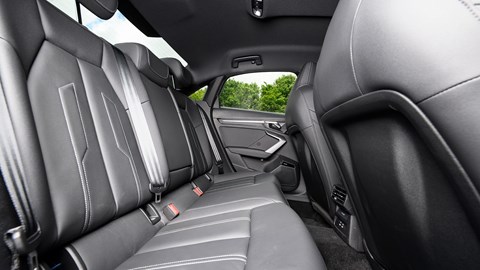 Volkswagen Golf (2024) rear seats