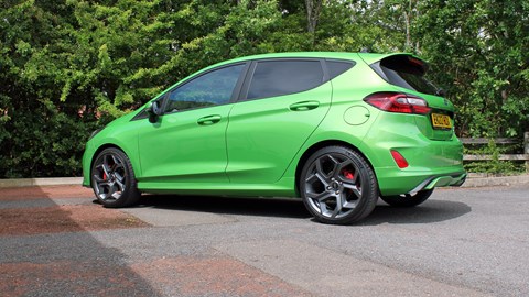 Ford Fiesta ST 2022 facelift five-door, side view, low, Mean Green, ST-3