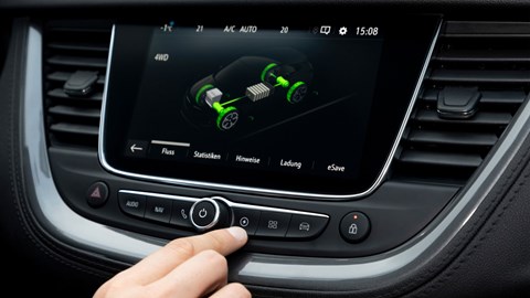 2020 Vauxhall Grandland X Hybrid4, infotainment