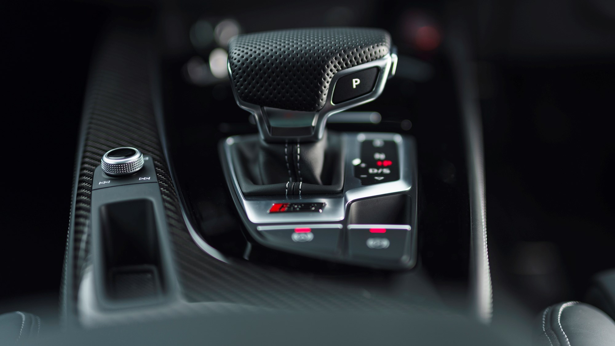 2021 Audi RS4 Avant Tiptronic gear lever