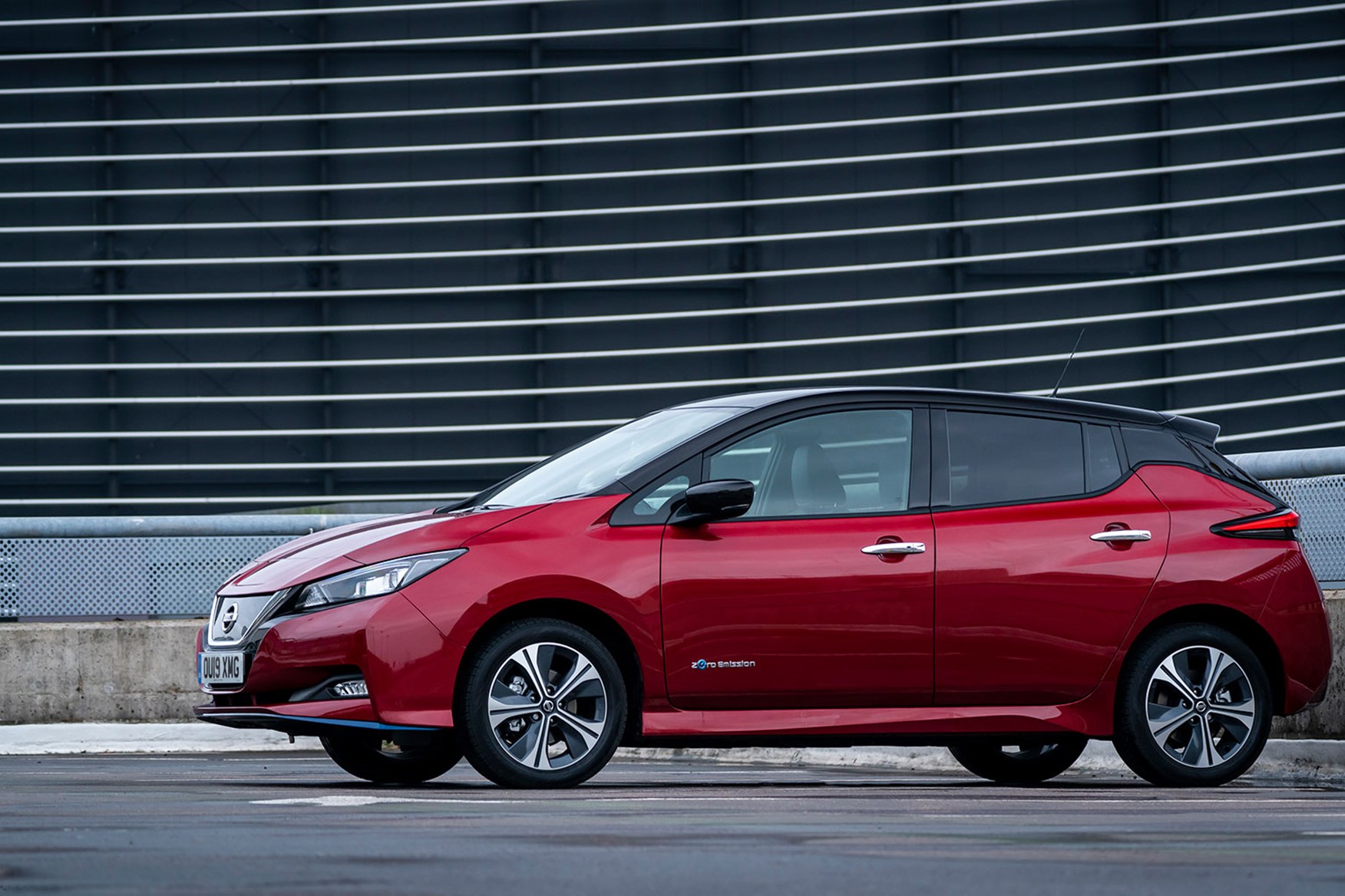 2020 nissan store leaf electric