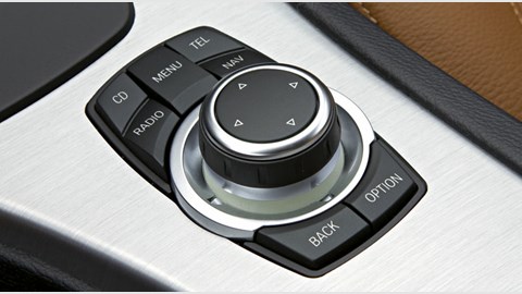 BMW has updated the iDrive controller. Surprise, surprise – it looks rather like Audi's MMI multi-controller