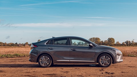 2020 Hyundai Ioniq Hybrid - side profile