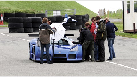 Gumpert Apollo S (2008) CAR review