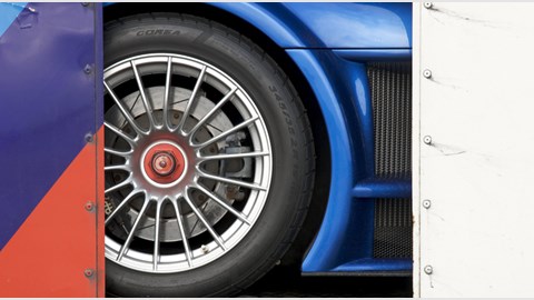 Gumpert Apollo S (2008) CAR review