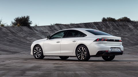 Peugeot 508 Hybrid review: the lion, electrified