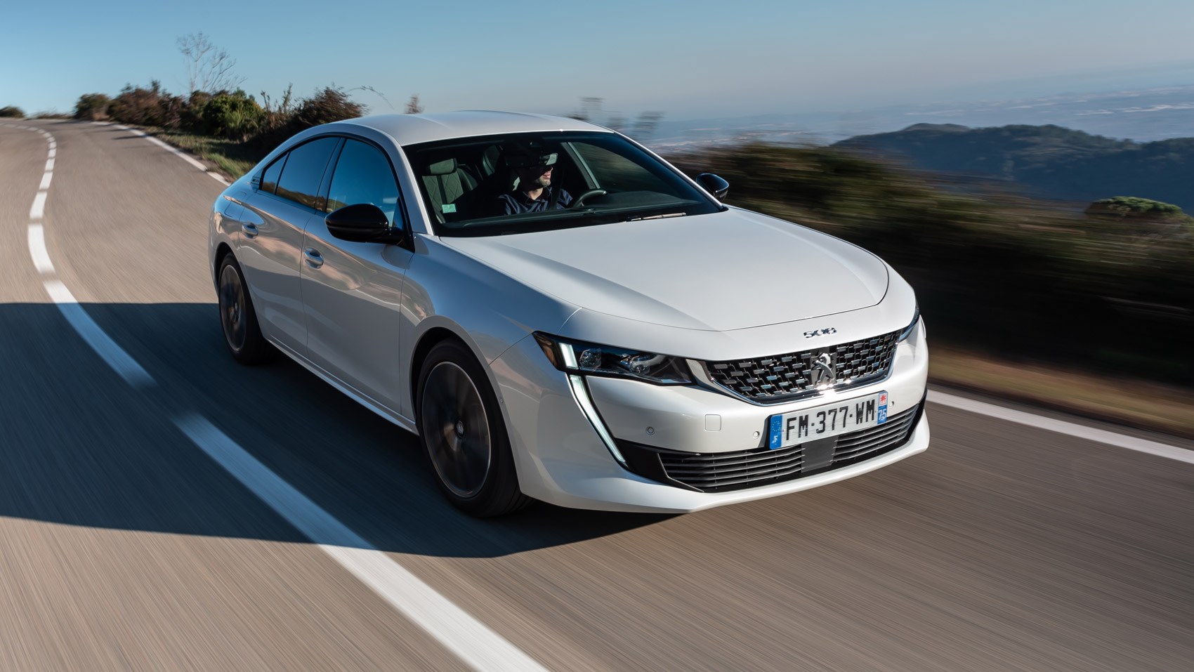 Peugeot 508 Hybrid review: the lion, electrified