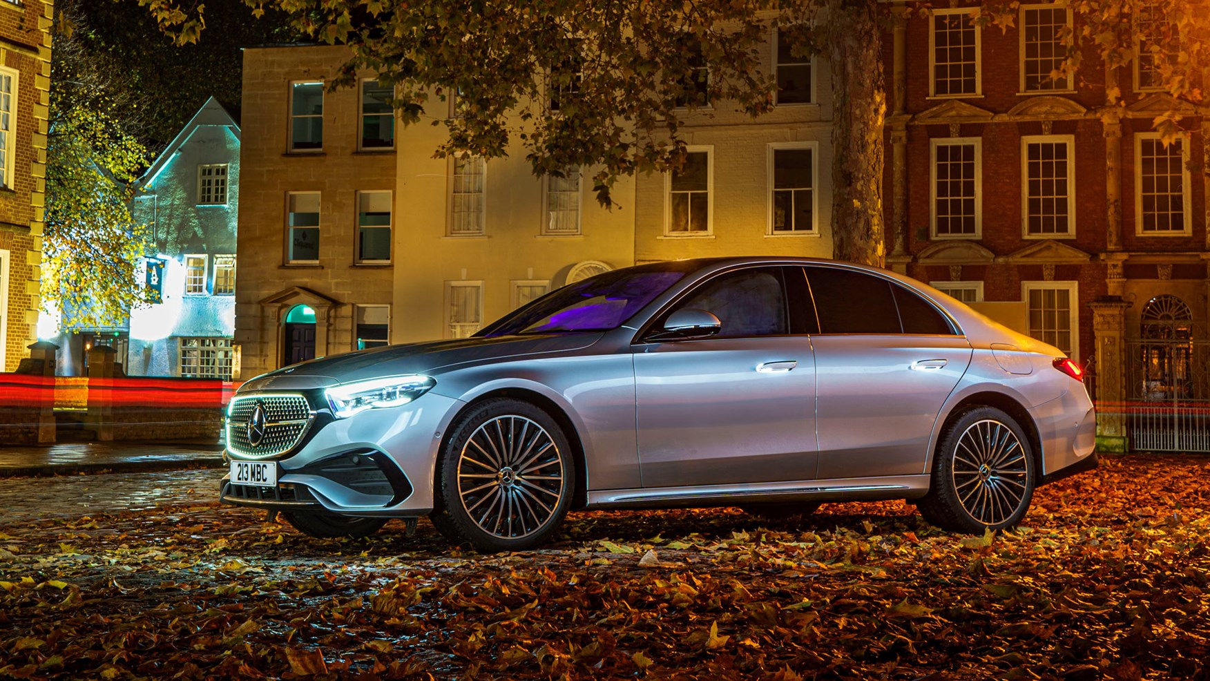 W213 Mercedes-Benz E300e and E300de debut - new plug-in hybrid models with  up to 320 PS, 1.6 l/100 km 