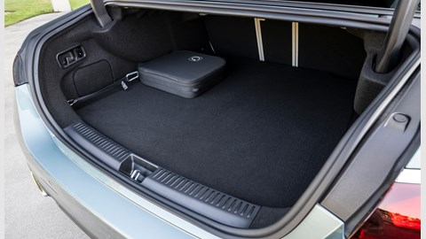 Mercedes-Benz E-Class E300e plug-in hybrid review | CAR magazine UK