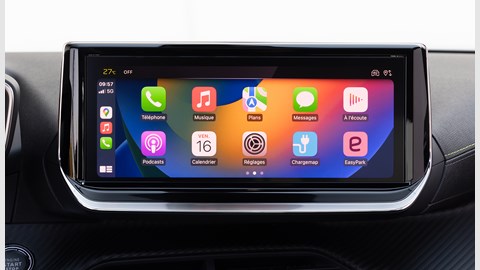 Peugeot e-2008 review (2023)