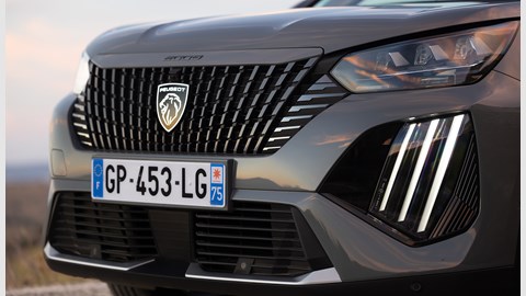 Peugeot e-2008 review (2023)