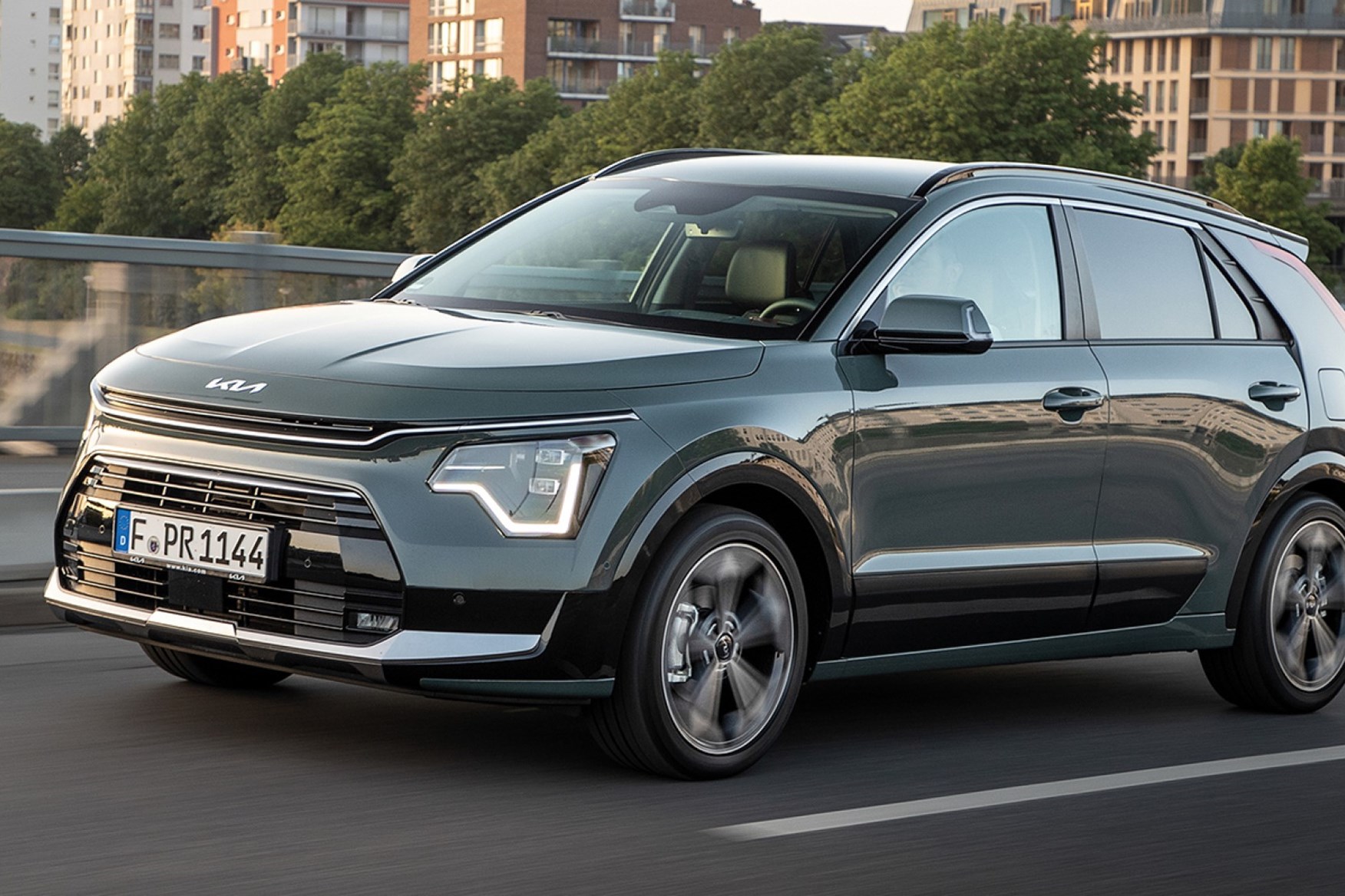 Kia Niro Hybrid and PHEV review Niro miss