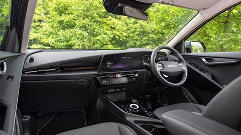 Kia Niro Hybrid (2025) review: the spreadsheet of the car world