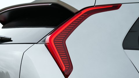 Kia Niro Hybrid (2025) review: the spreadsheet of the car world