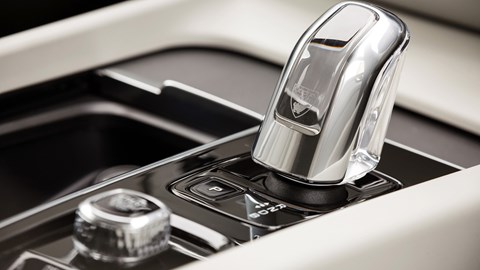 Volvo XC60 hybrid review - T8 Twin Engine plug-in driven, crystal gear selector