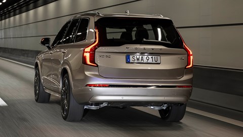 Volvo XC90 (2024) rear driving