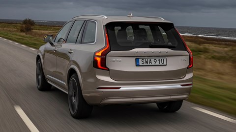 Volvo XC90 (2024) rear driving