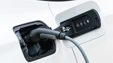 BMW iX3 (2023) review: making our head spin