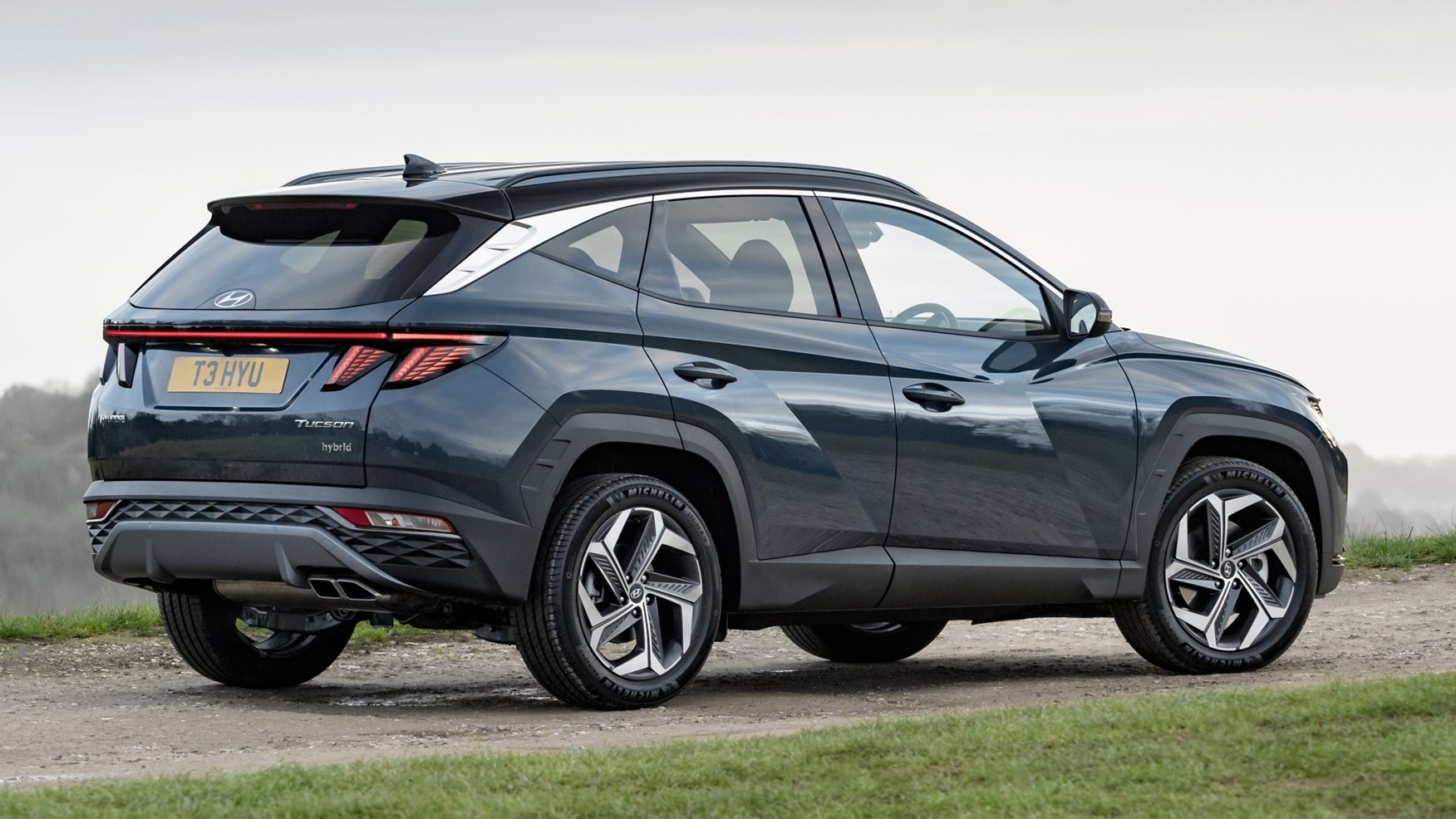 Hyundai Tucson (2023) review: hybrid and PHEV tested