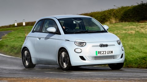 Fiat 500e dynamic front