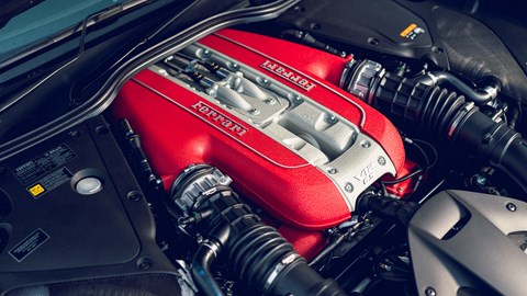 Ferrari 812 GTS (2021) review: drop-top V12 vs winter