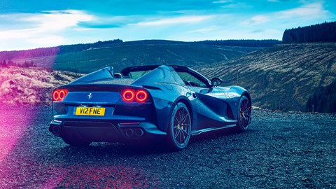 Ferrari 812 GTS (2021) review: drop-top V12 vs winter
