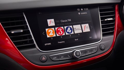 Vauxhall Crossland (2021) review: in a holding pattern