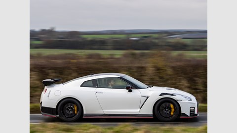 2022 Nissan GT-R Nismo profile