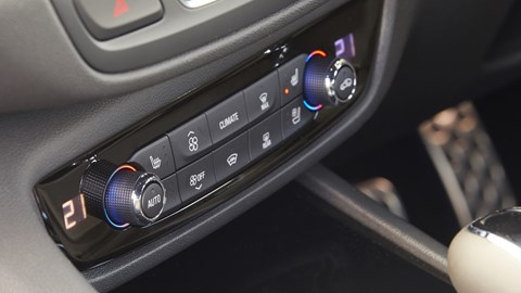 2021 Vauxhall Insignia - climate control