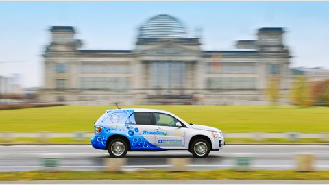 GM HydroGen 4 green car