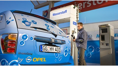 GM HydroGen 4 green car