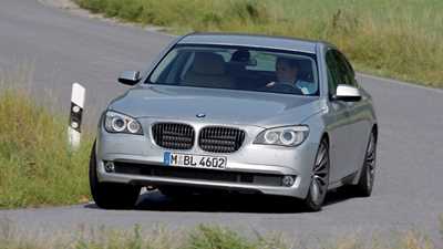 BMW 730d (2009) CAR review