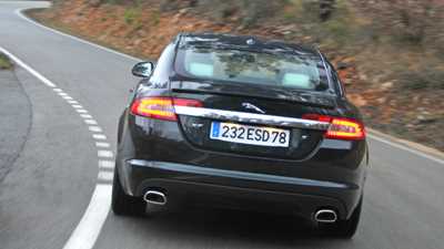 Jaguar XF 3.0 Diesel S (2010) review