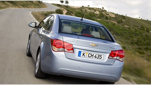 Chevrolet Cruze 2.0 VCTi (2009) CAR review