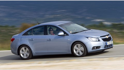 Chevrolet Cruze 2.0 VCTi (2009) CAR review