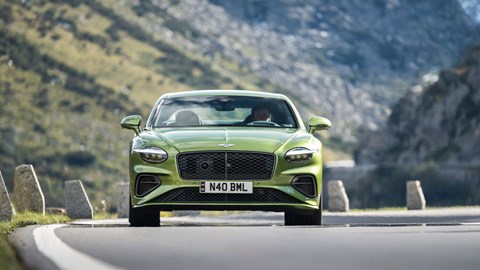 Bentley Continental GT Speed plug-in hybrid - dead-on front, green, driving