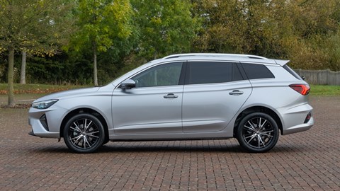 MG 5 estate - side profile