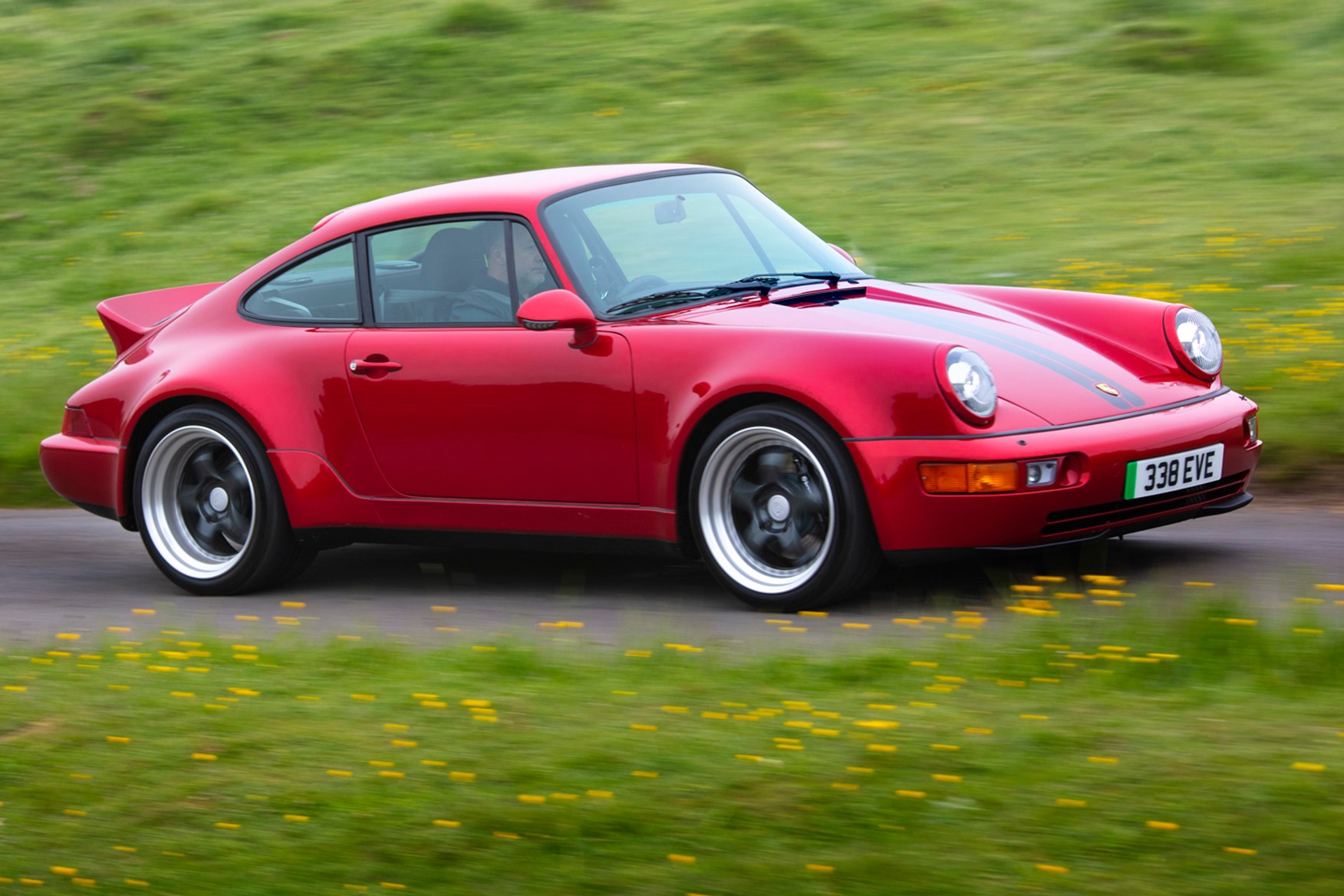 Everrati Porsche 911 (964) Signature Review: Retro Electric 911 Tested ...