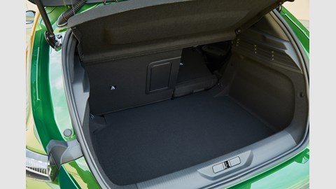 Peugeot 308 hatchback boot