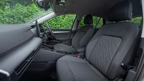 VW Golf eHybrid (2024) front seats