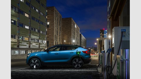 Volvo C40 review: side profile