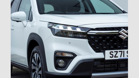 Suzuki S-Cross (2022) review: LED headlight, white car